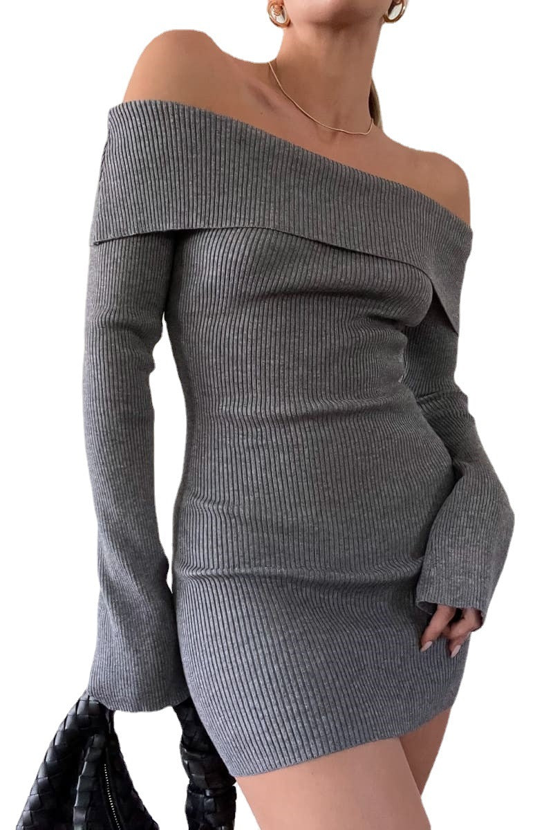 Dame figursyet, off-shoulder strikkjole med lange ærmer Skovae