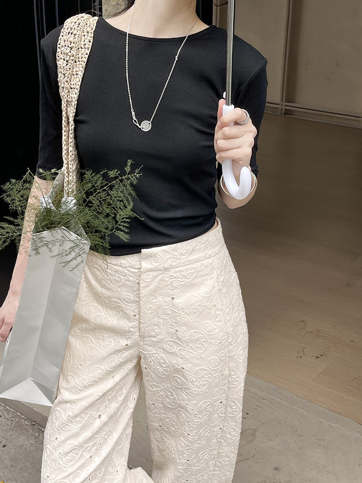 Dame kortærmet T-shirt med elegant snit og kvalitetsmateriale Stilla