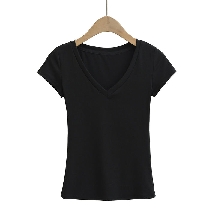 Dame V-hals Basic T-shirt lavet af blødt bomuldsblanding med figursyet pasform Stilla