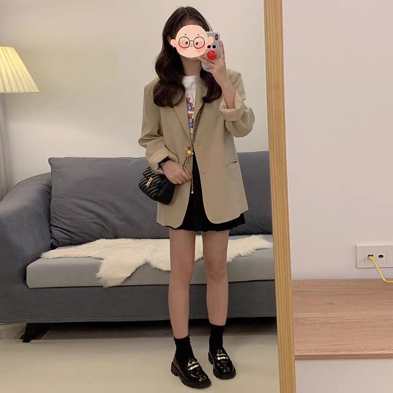 Kvindernes oversized blazer med elegante detaljer Stilla