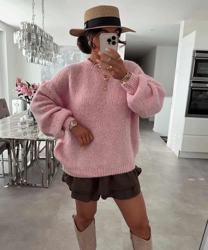 Kvinders oversized strikket sweater med voluminøse ærmer og moderne design Stilla
