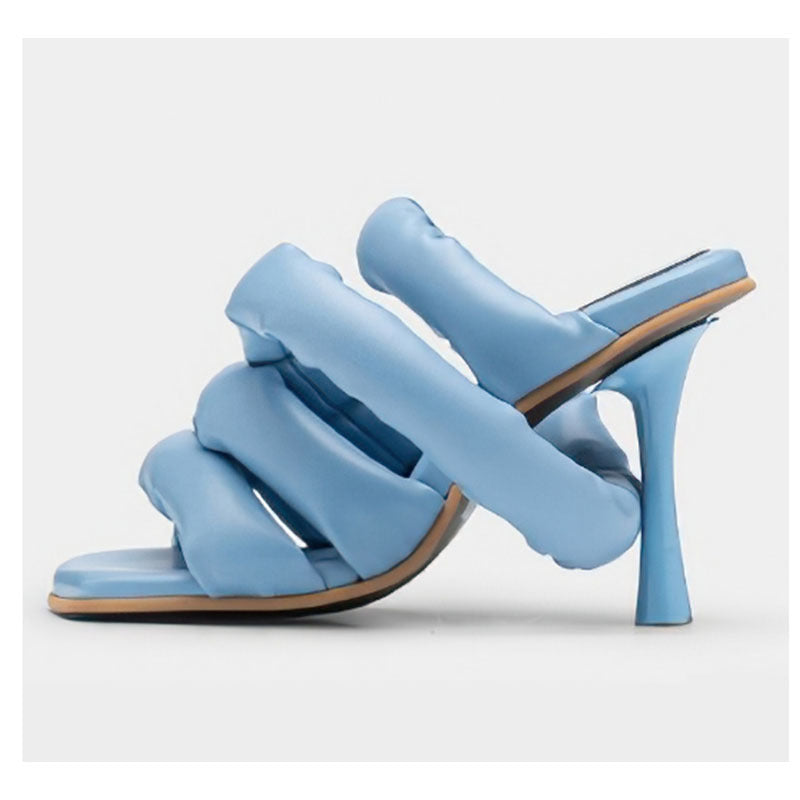 Femme Strappy High-Heel Slide Sandaler med polstret detaljer Stilla
