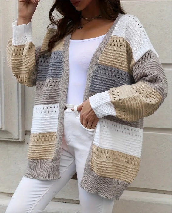 Kvinders stor strikket cardigan med unikt blonder mønster og farveblok design Stilla