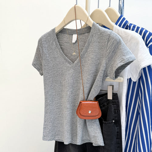 Femme Kortærmet V-Hals T-Shirt Stilla