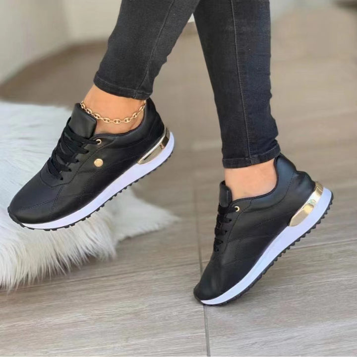 Dame Sporty Sneakers Stilla