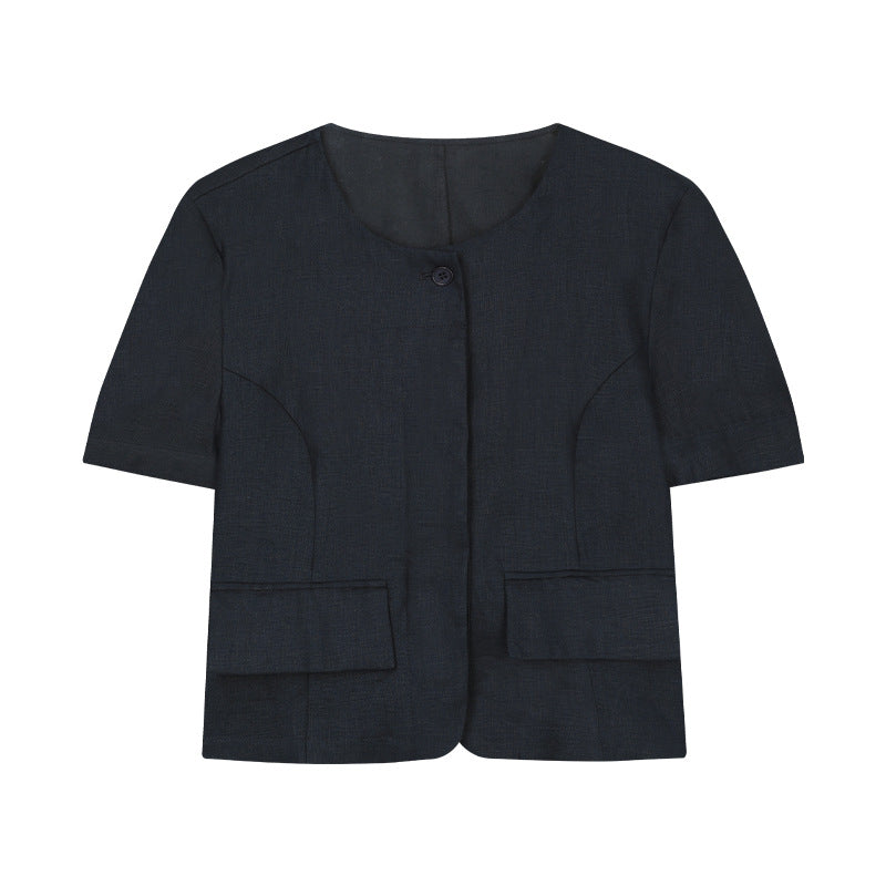 Dame casual kort jakke med elegante lommer og rund halsudskæring Stilla