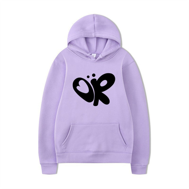 Dame hoodie med stort print og praktisk kænguru lomme Skovae