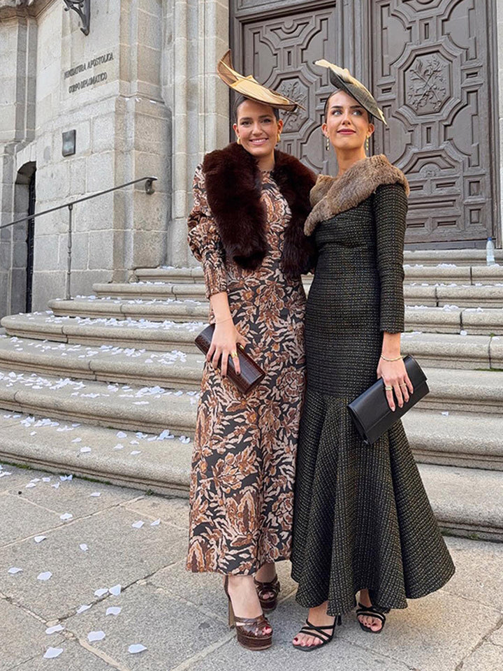 Dame Elegant Maxi-kjole med smart cashmere-krave og svingende søm Stilla