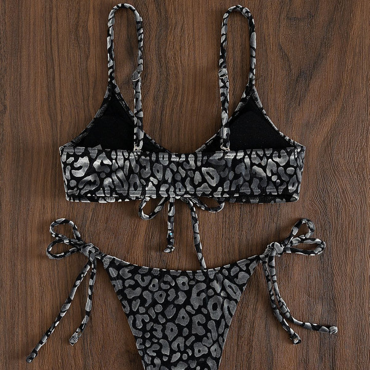 Dame Triangle-Bikini med unikke dyremønster-detaljer Skovae