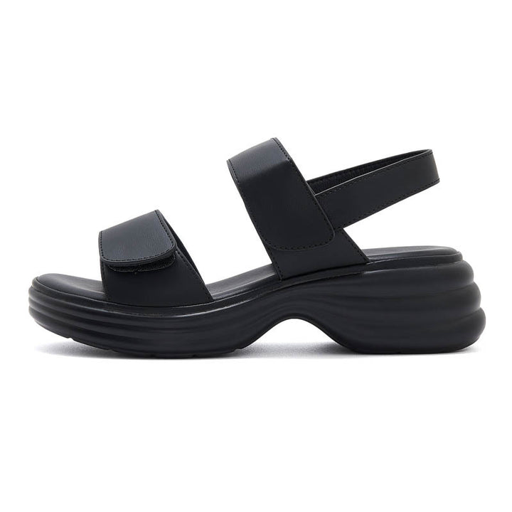 Dame komfortable sandaler med justerbare velcrolukninger og dæmpende sål Stilla