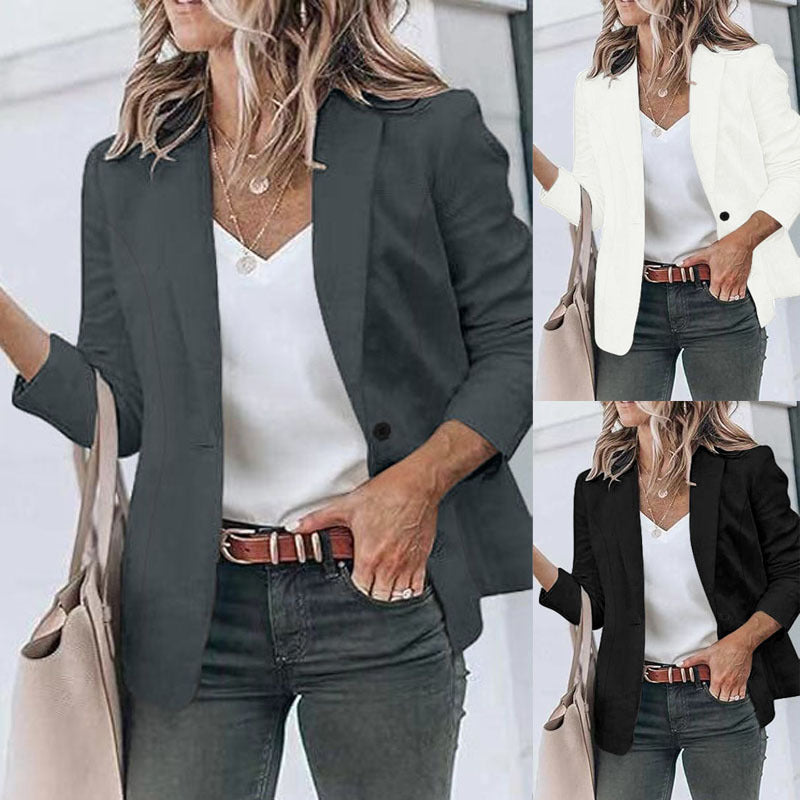 Dame blazer med elegant skæring og moderne detaljer Stilla