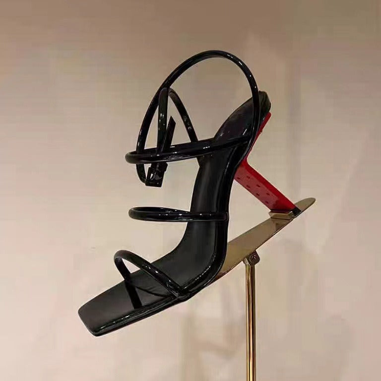 Femme Strappy Højhælede Sandaler med geometrisk Blokhælsdesign Stilla