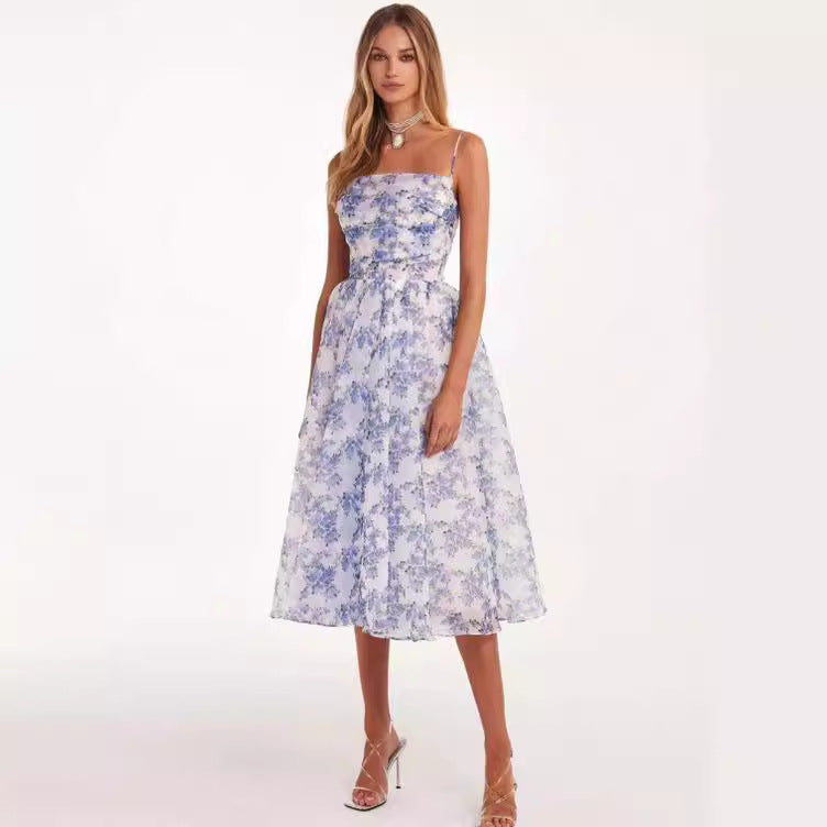 Dame Midi-kjole med blomster Chiffon-overmateriale og flatterende snit Stilla