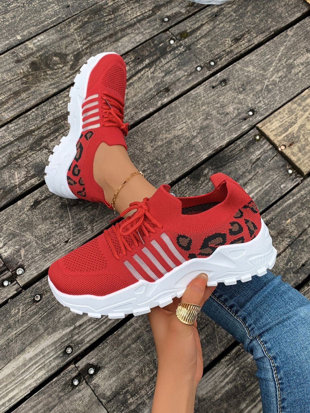 Dame Sporty Sneakers med åndbart strikket overflade og fleksibelt såleprofil Stilla