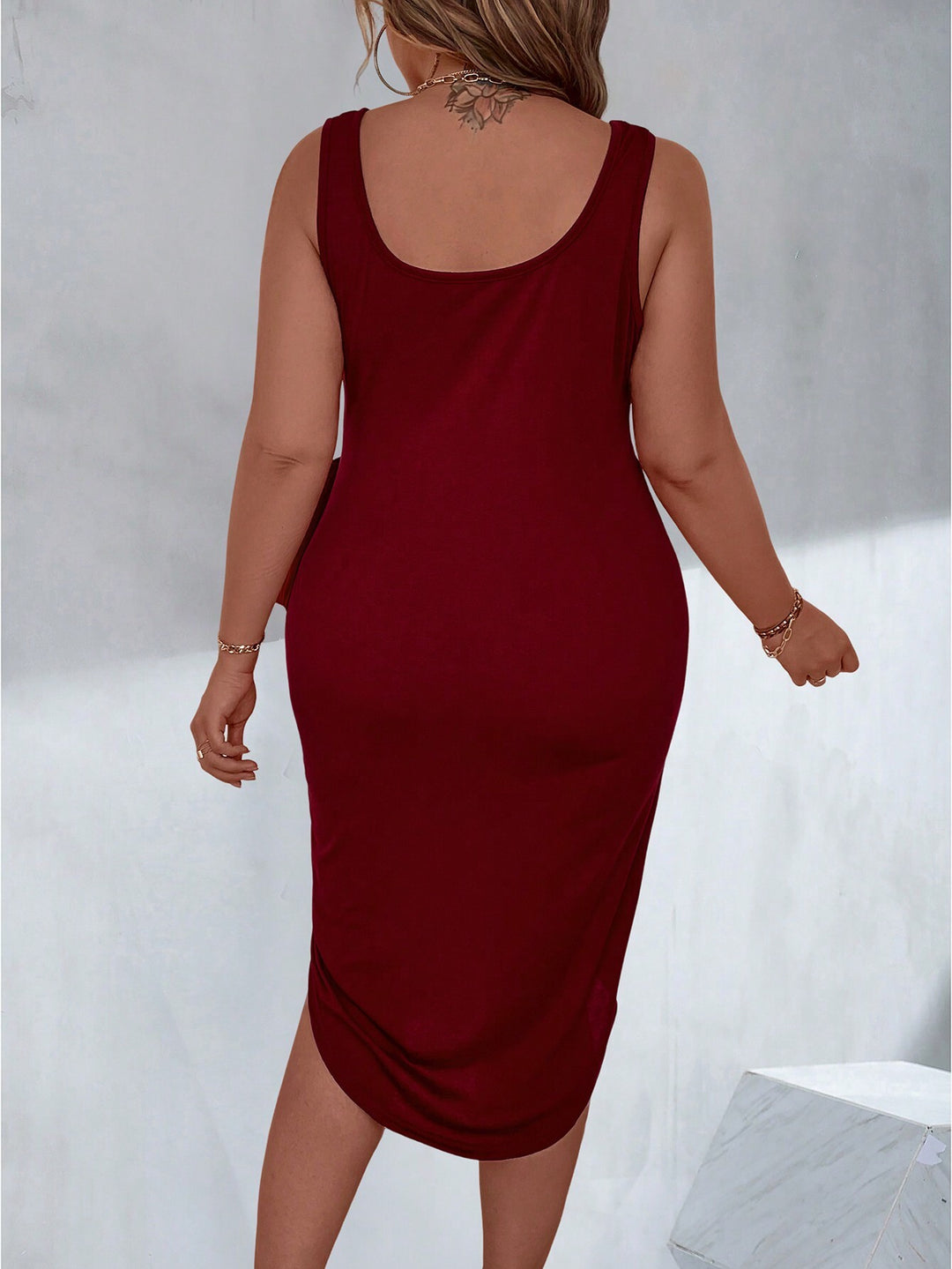 Dame wrapped dress med asymmetrisk kant og elegant sløjfedekoration Stilla