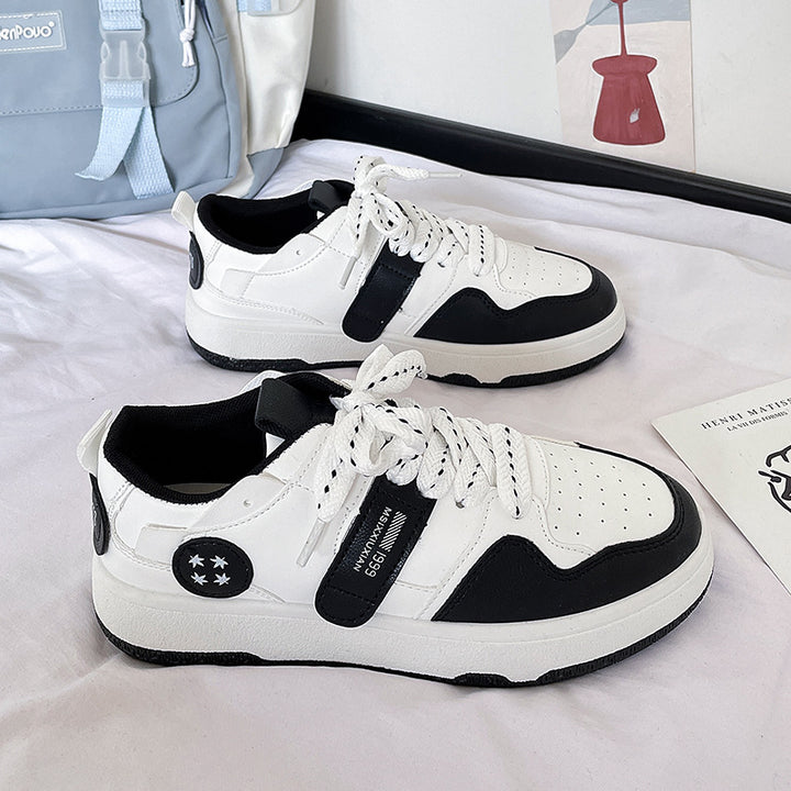 Dame moderigtige sneakers med trendy dobbelt-snørning og anatomisk formet fodseng Stilla