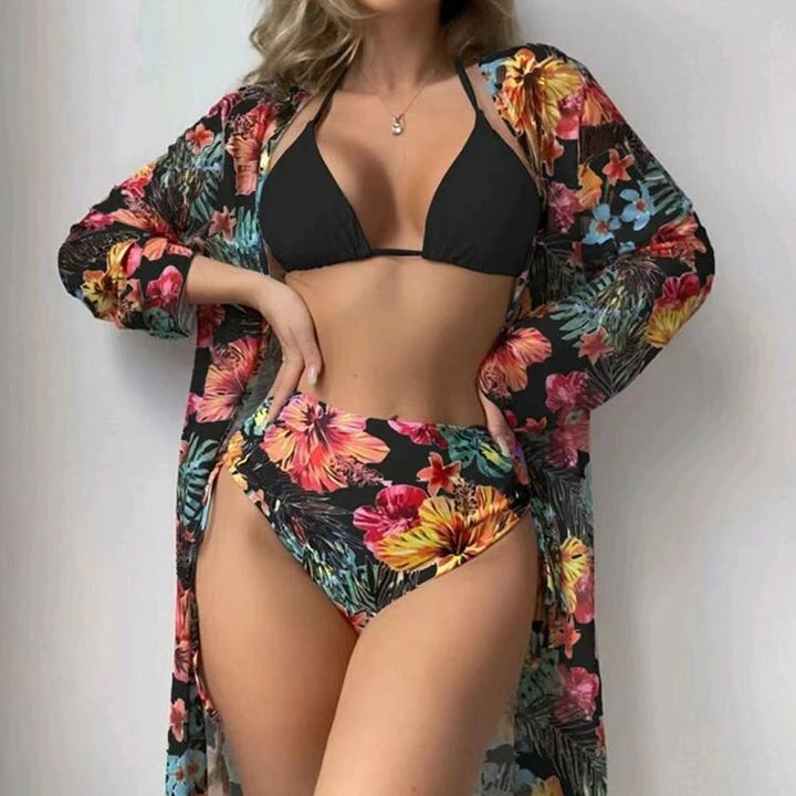 Dame bikini-sæt med højt skåret trusser og blomster-cover-up Stilla