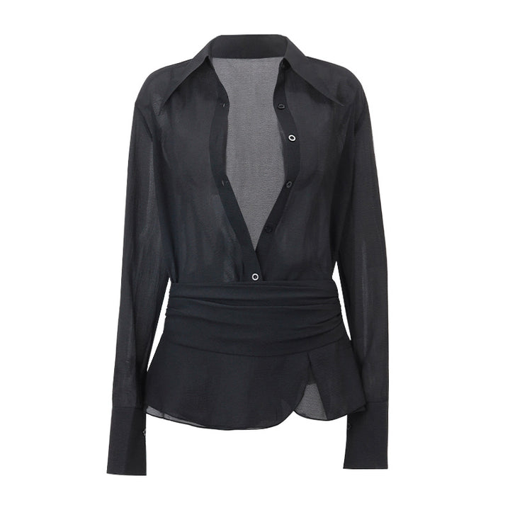 Dame modebluse med raffinert vikledesign og transparente elementer Stilla