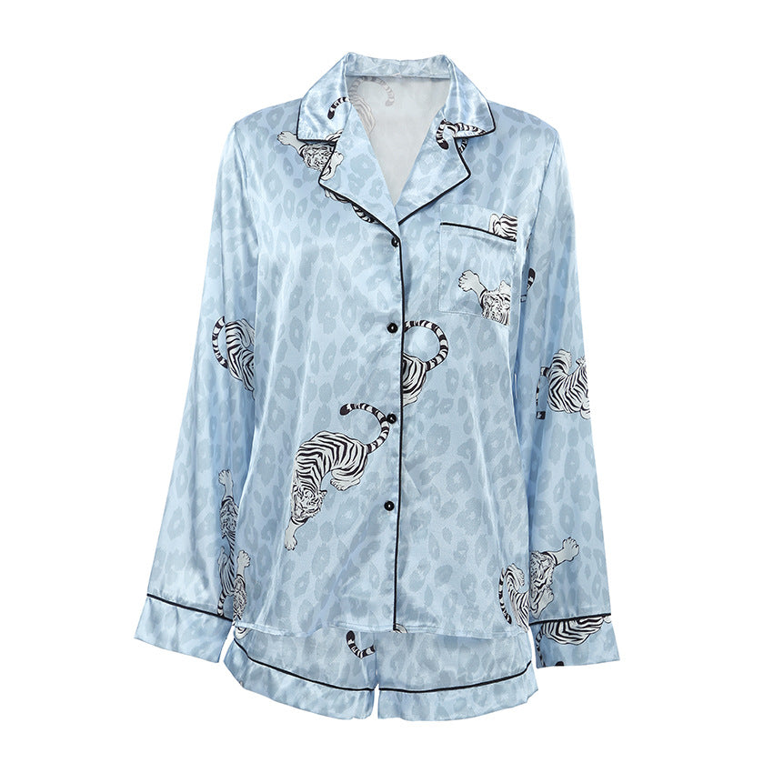 Dame Satin-Pyjama-Sæt med dyreprint og elegante detaljer Stilla
