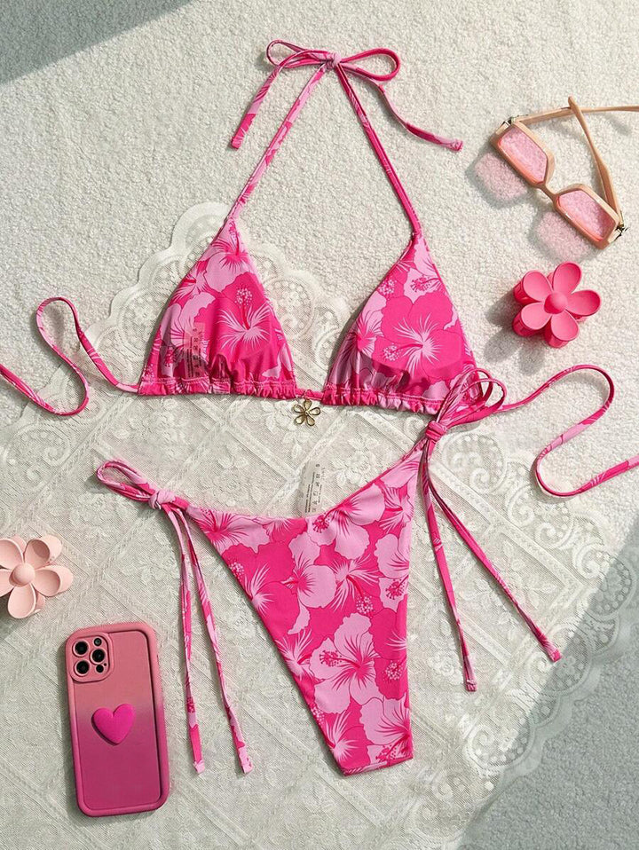 Dame triangel-bikini med elegant blomsterprint og justerbare stropper Stilla