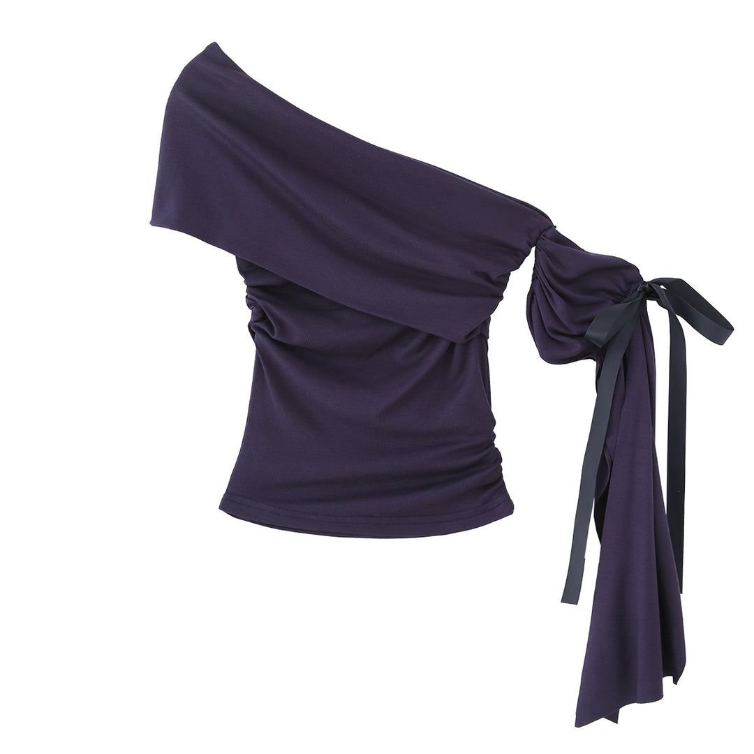 Dame asymmetrisk top med draperinger og dekorativ snor Stilla