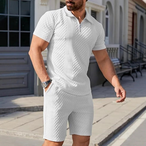 Herren moderigtigt kortærmet polo tee med imprægneret strukturelt design og matchende shorts Stilla