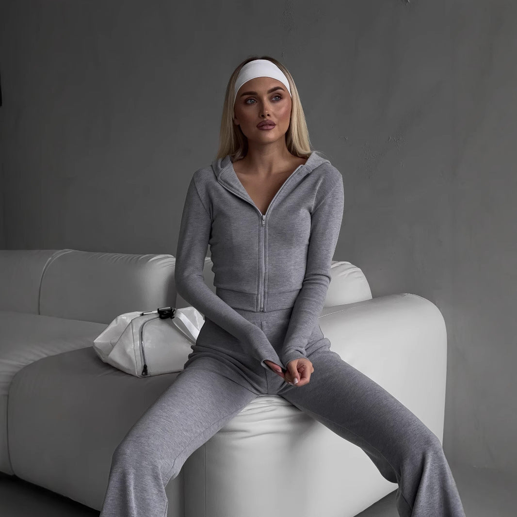 Kvinders sporty zip hoodie sæt med en tætsiddende pasform og elastisk talje Skovae