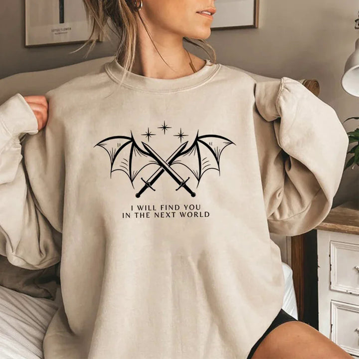 Kvinders sweatshirt med kunstnerisk grafisk design og inspirerende bogstaver Stilla