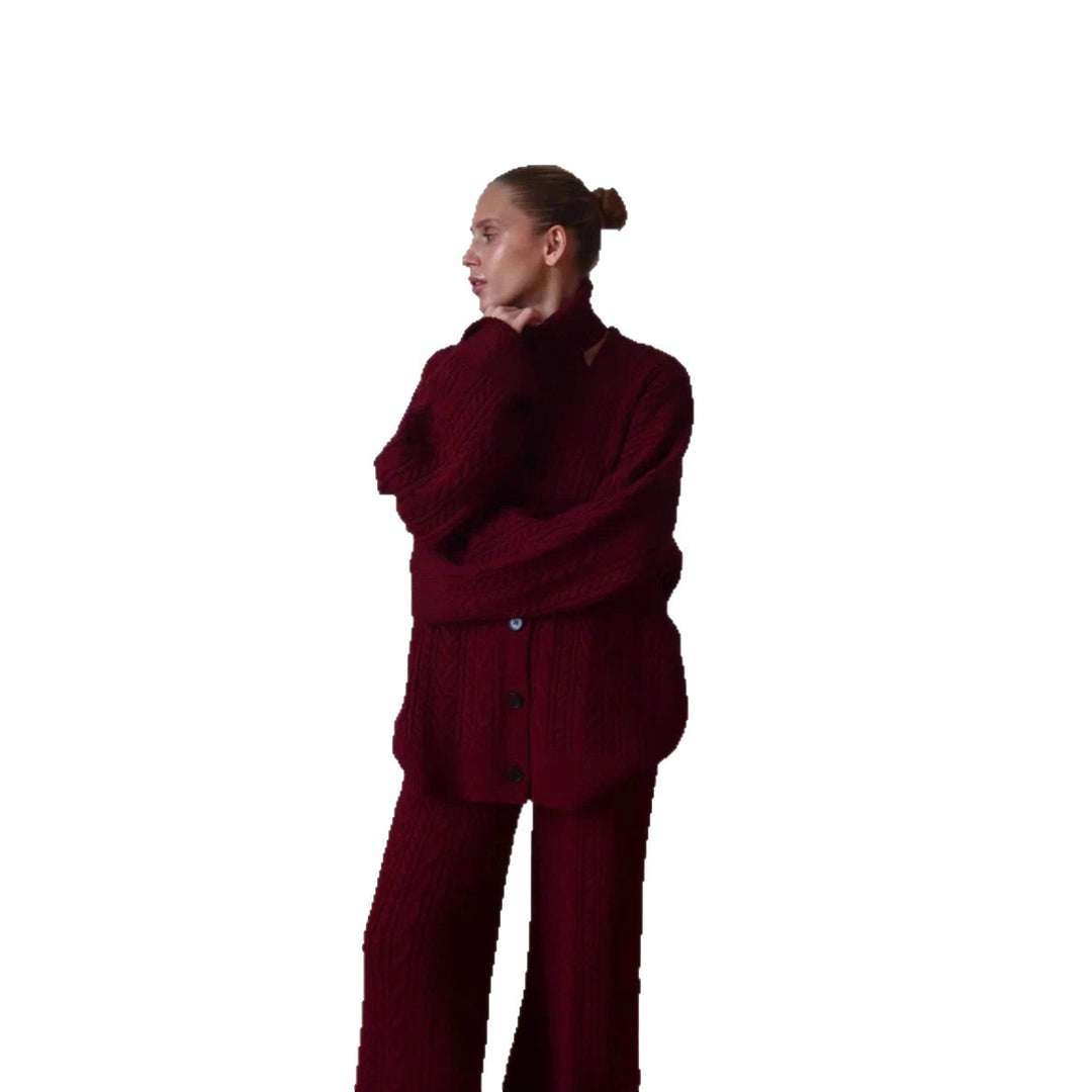 Damernes strikkede loungewear sæt med loose fit og hyggelige detaljer Stilla