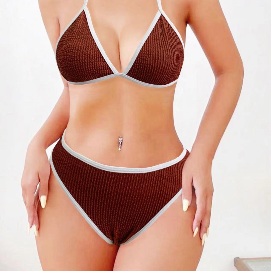 Dame Triangel-Bikini-Sæt med raffineret strukturdesign og justerbare stropper Stilla
