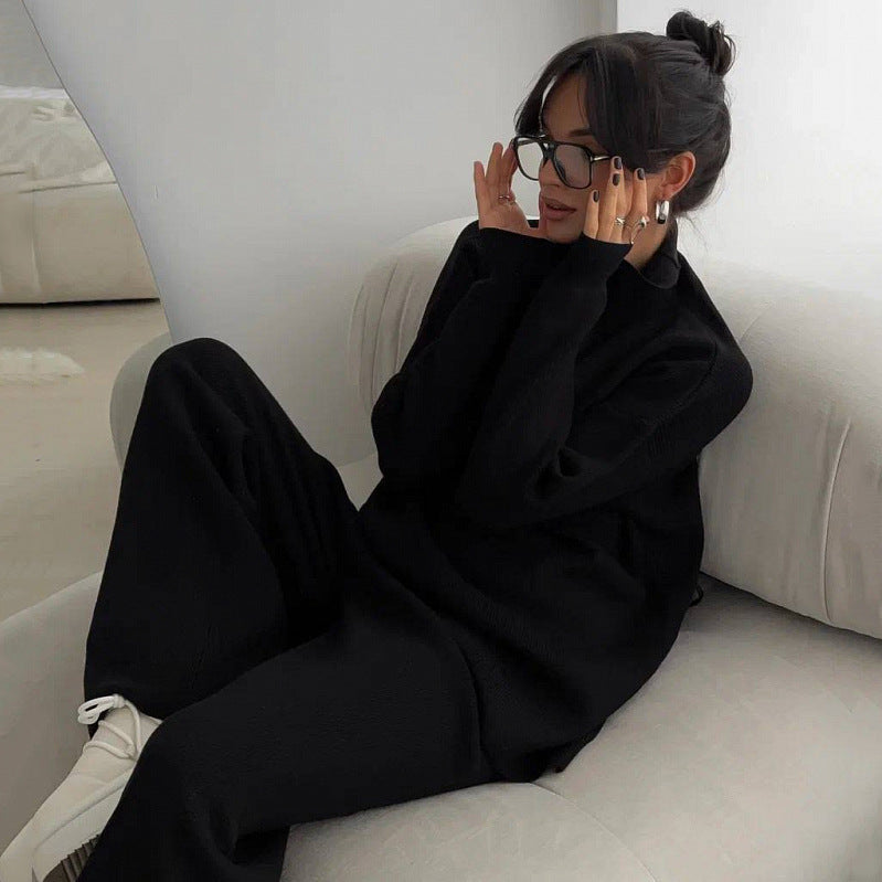 Kvinders komfortable loungewear sæt med høj krave og sideslidser Skovae