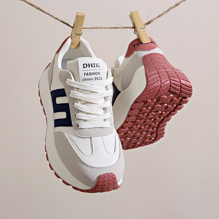 Dame sneakers i afslappet-modern stil med tyk profilsål og åndbart overmateriale Stilla
