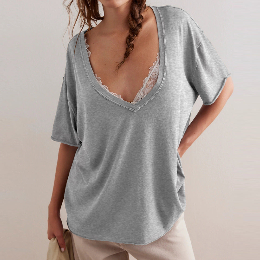 Dame oversized T-shirt med dyb V-udskæring og afslappet snit Stilla