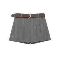 Dame elegante shorts med dekorativt bælte Skovae