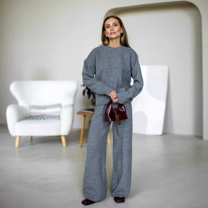 Kvinders hyggelige strikket sweater med moderne snit og bred kant Skovae