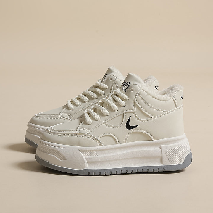 Dame Vinter Sneakers med fuzzy indersål og moderne design Stilla
