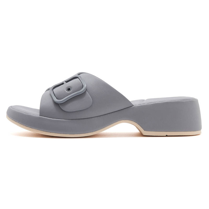 Dame fritidssandaler med moderne design og ergonomisk fodsengsteknologi Stilla