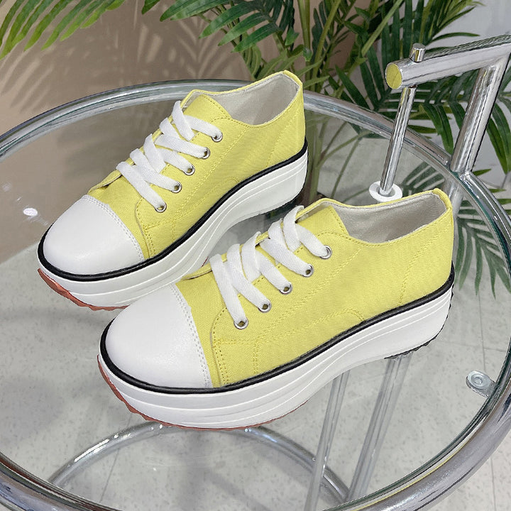Dame Plateau-sneaker i høj kvalitet af lærred med moderigtigt kontrastdesign Stilla