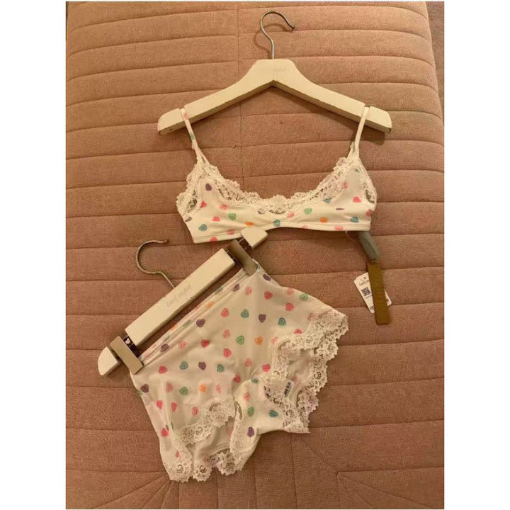 Dame loungewear-sæt med spidskant og hjerte-motiv Stilla