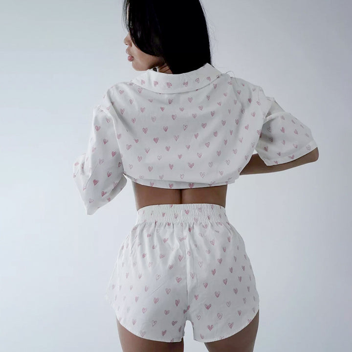 Dame nattesæt med hjerte mønster og behagelige shorts Stilla