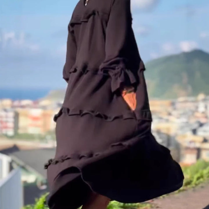 Dame nan kastiges stufemidi kjole med rynkekrave, rynkede manchetter og skjulte sidelommer Skovae