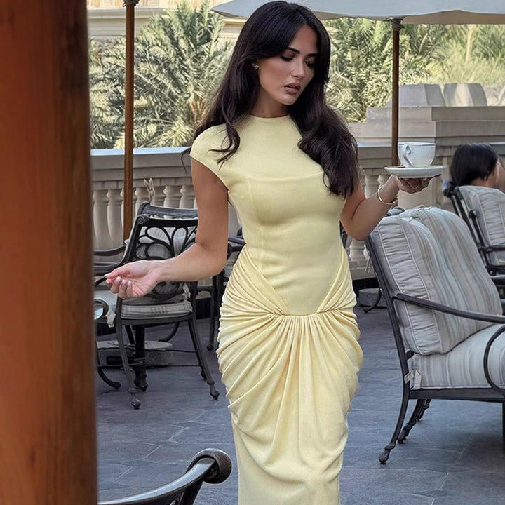 Dame elegant maxikjole med raffinerede draperingsdetaljer Stilla