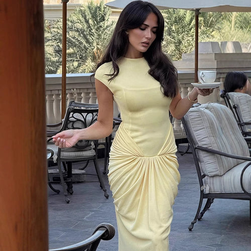 Dame elegant maxikjole med raffinerede draperingsdetaljer Stilla