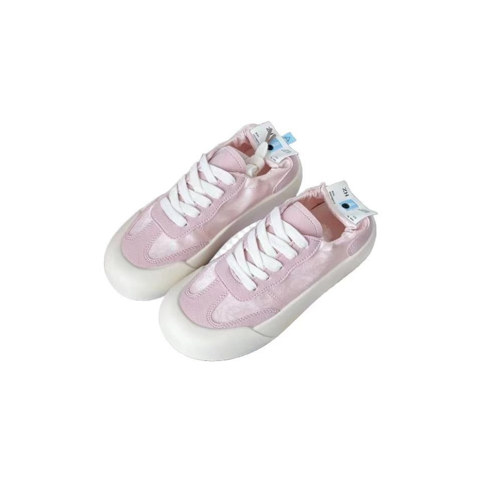 Dame Sporty Sneakers med innovativ materialkombination og tyk profilsål Stilla