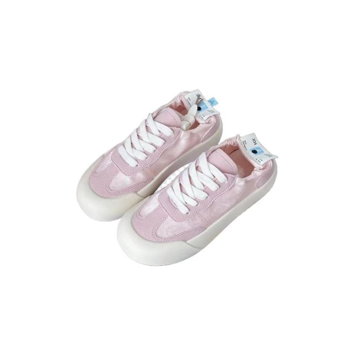 Dame Sporty Sneakers med innovativ materialkombination og tyk profilsål Stilla