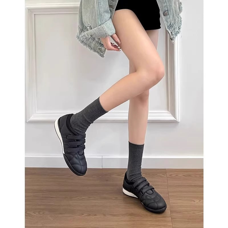 Dame Komfortable Sneakers med justerbart velcro og åndbar sål Stilla