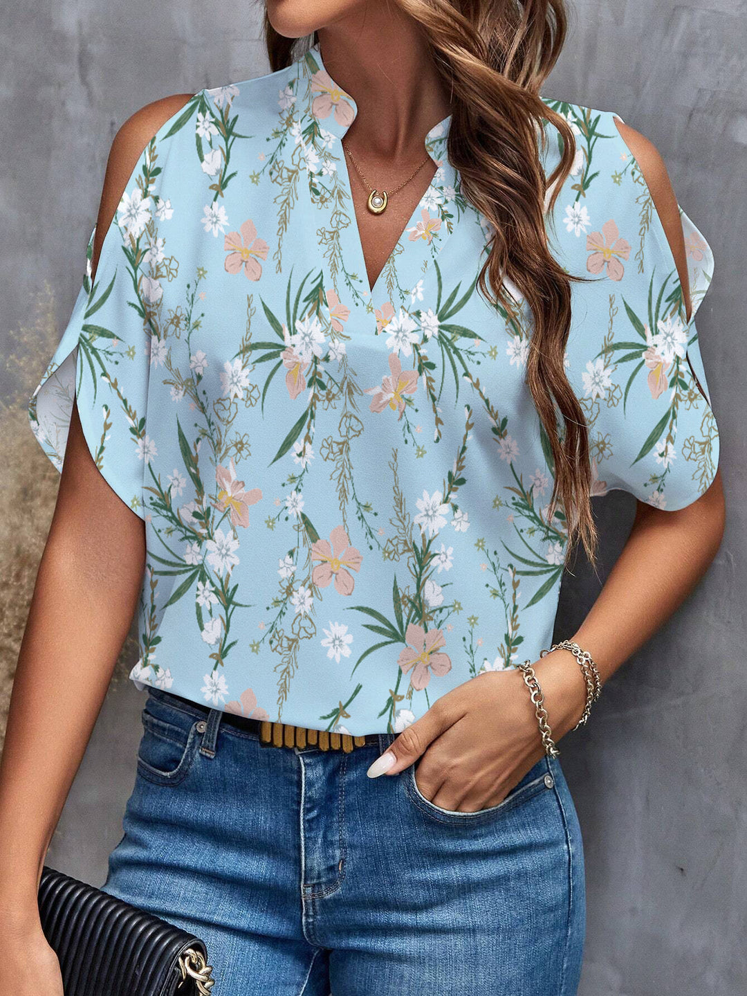 Dame Trendy Bluse med Cut-Out ærmer og blomstermønster Stiila