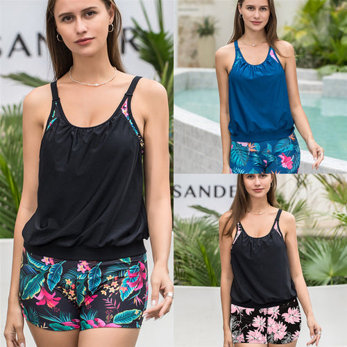 Dame tankini-top med moderigtig blomsteroverdel og behagelige shorts Stilla