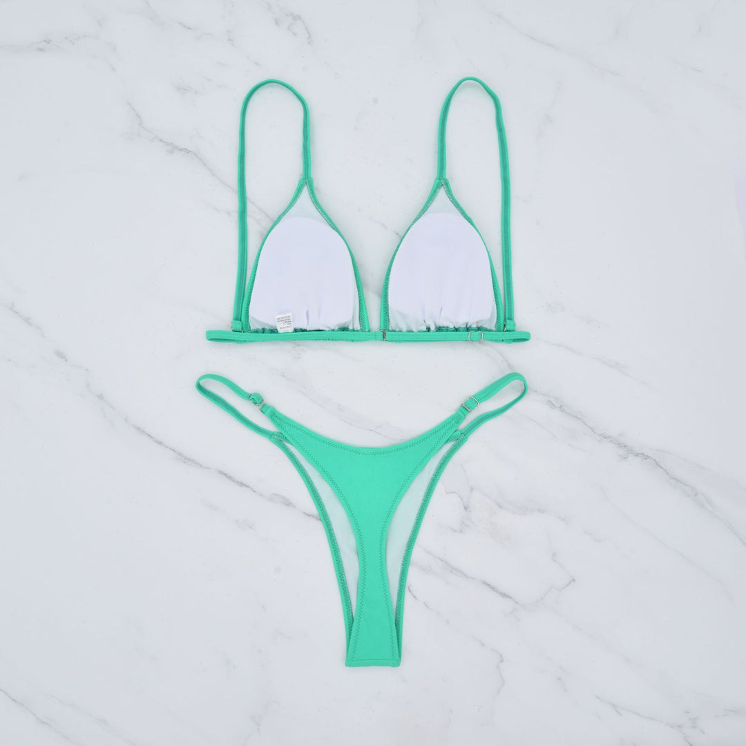 Dame Triangle-Bikini med minimalistisk design og feminint snit Stilla