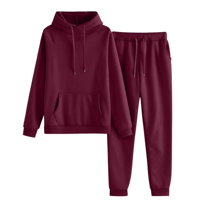 Dame hoodie og jogger sæt i en afslappet pasform med praktiske lommer Skovae